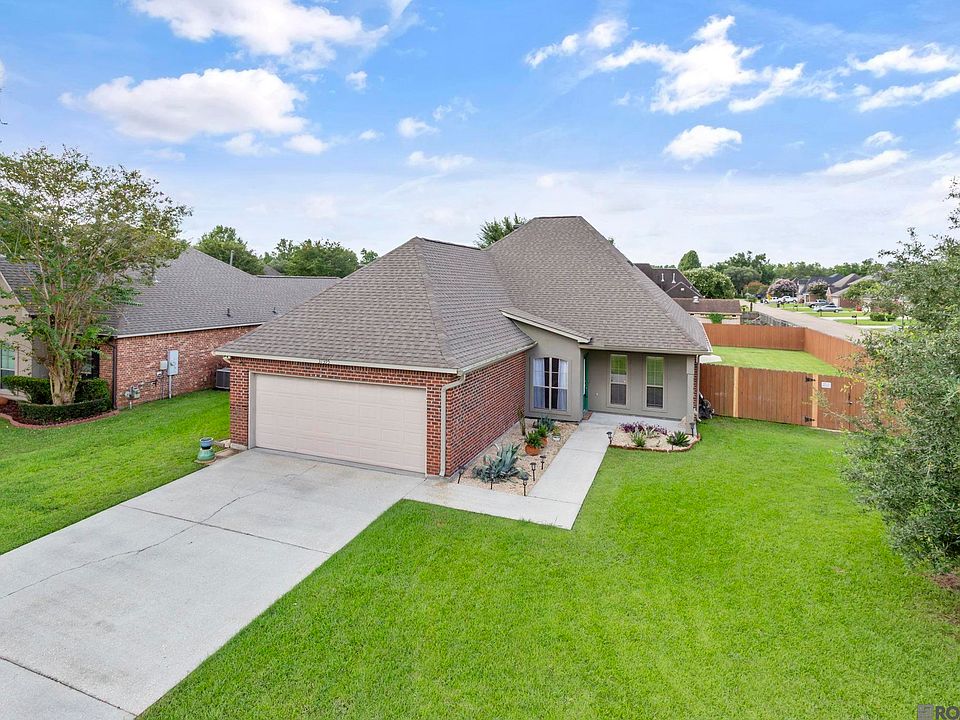 1st image of 37395 Cypress Turn Ave