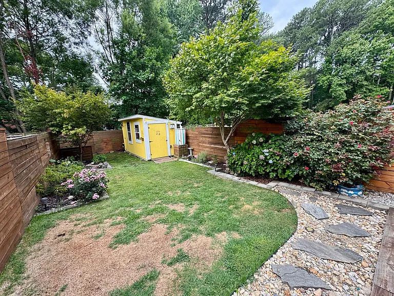 1129 Americus Ave — Photo 6