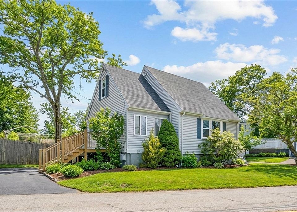 1st image of 3 Pinecrest Rd