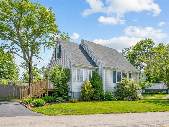3 Pinecrest Rd, North Reading, MA 01864