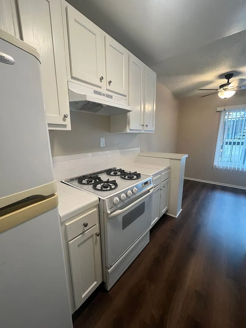 Ocean Blvd. 1 bedroom Condo — Photo 4