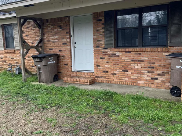301 Languille Ave W, Wynne, AR 72396