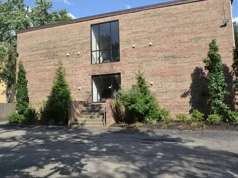 4815 Reading Rd — Photo 16