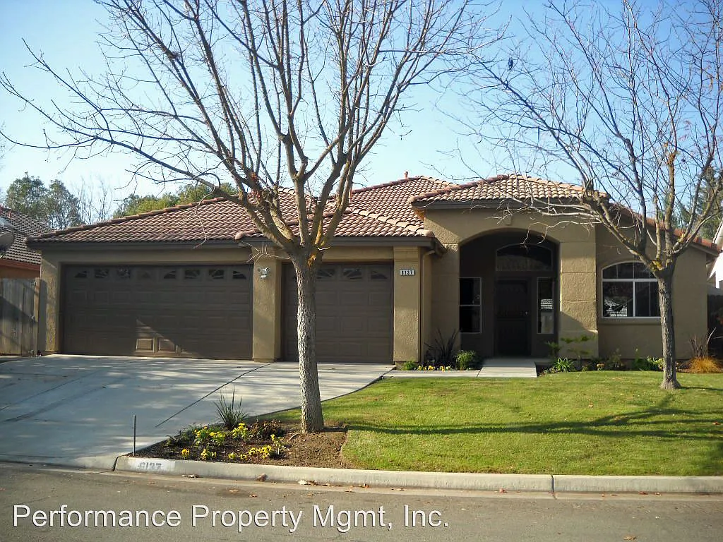 6137 N Alva Ave photo 1