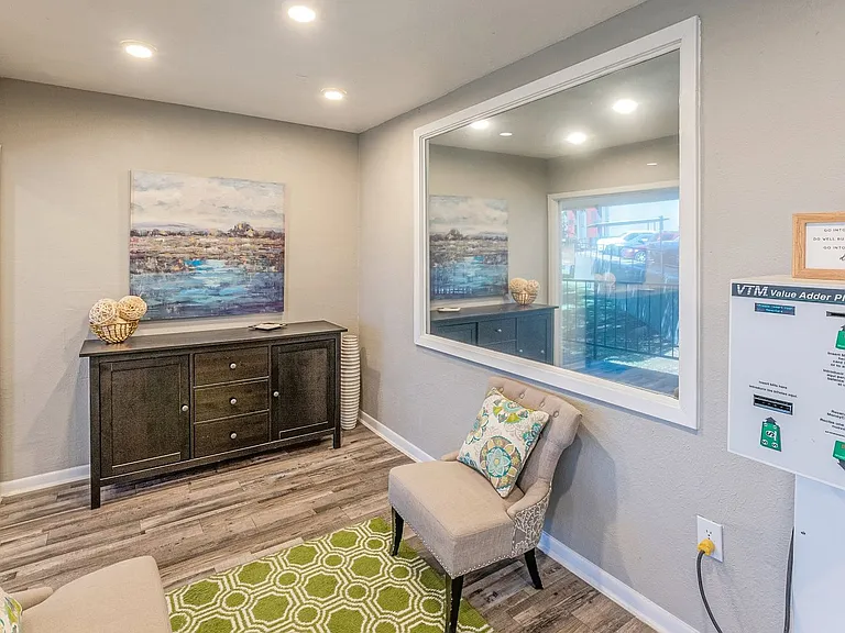 South Crest Apartments: All Bills Paid -Dazzling Dallas Apartments in Quiet Area! — Photo 34