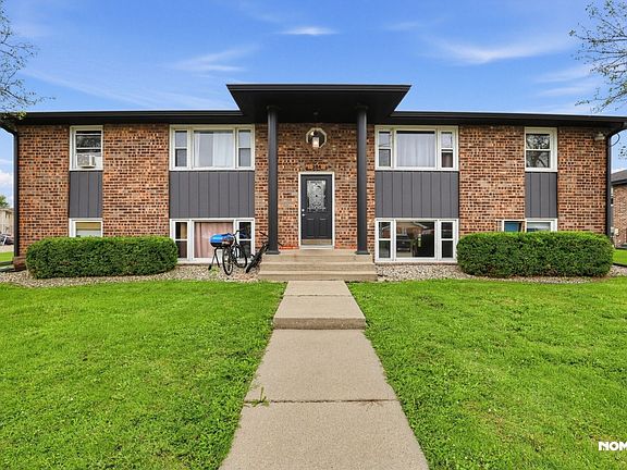 2nd image of 384 N Birch St APT 4