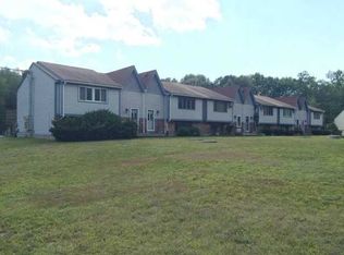 153 Providence St #B, Millville, MA 01529