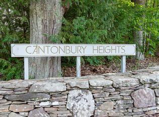 16 Brookview Cir #16, Canton, CT 06019