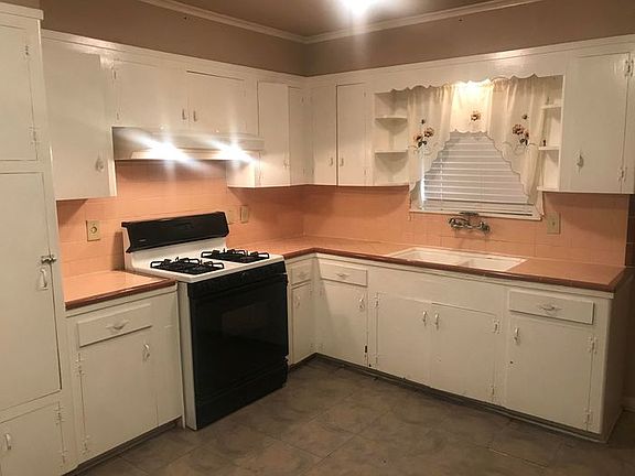 4th image of 3823 Eileen Ln