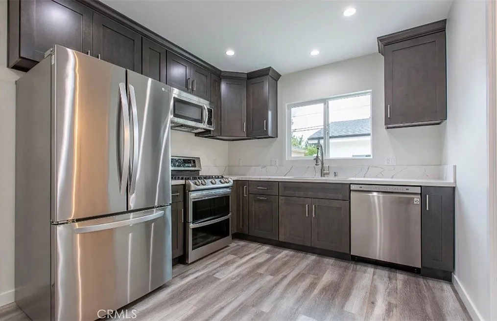 Studio, 340 sqft, $1,650 — Photo 4