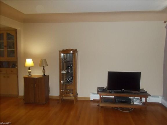 5th image of 2527 E 35th St