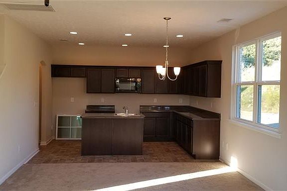 4th image of 1004 Trevino Pl Lot 9