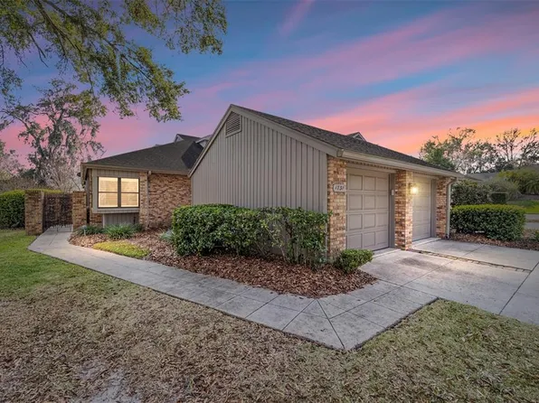 1731 SE Clatter Bridge Rd, Ocala, FL 34471