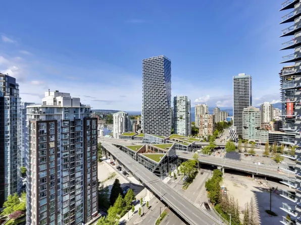 501 Pacific St #2006, Vancouver, BC V6Z 2X6