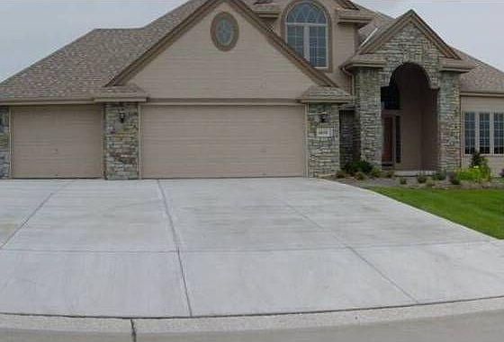 1st image of 6850 Greyson Dr