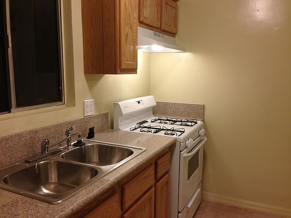 5th image of 781 W Glentana St APT 2