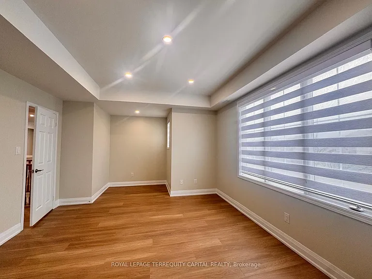 344 Edgehill Dr #UPPER — Photo 23