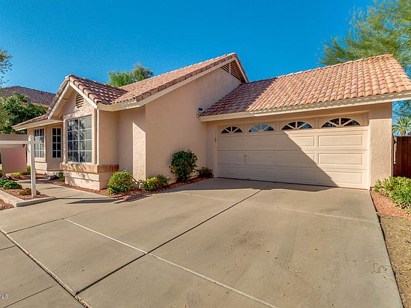 2nd image of 3920 E Orchid Ln