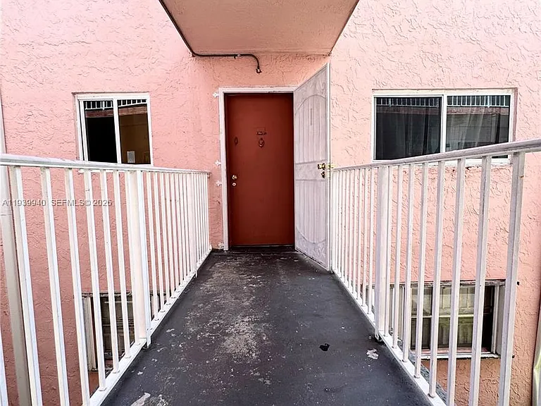19729 SW 114th Ave #250 — Photo 9