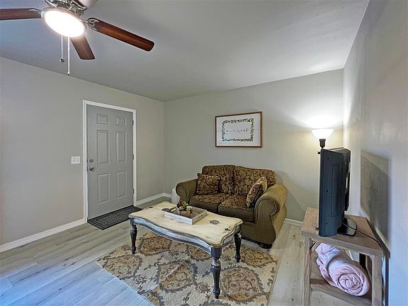 2nd image of 591 E Boswell St APT 18