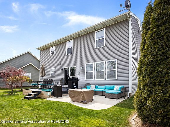 5th image of 15165 Loxley Ln