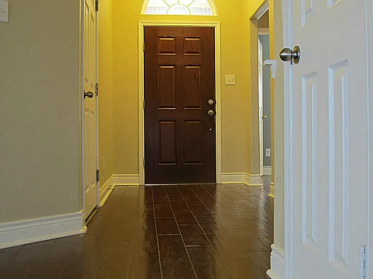 6422 Saragosa Crossing Ln — Photo 5