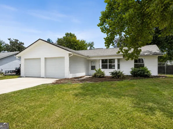 144 Cherry Point Dr, Saint Marys, GA 31558