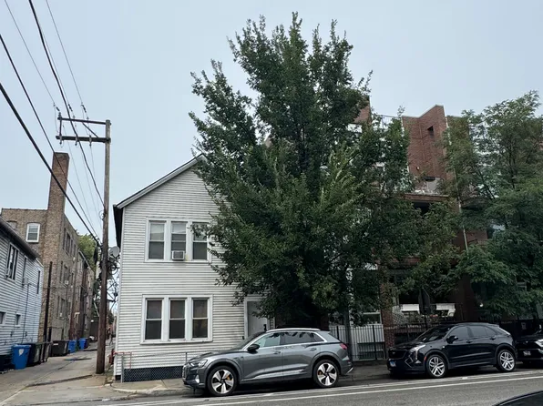2146 W Armitage Ave #1, Chicago, IL 60647