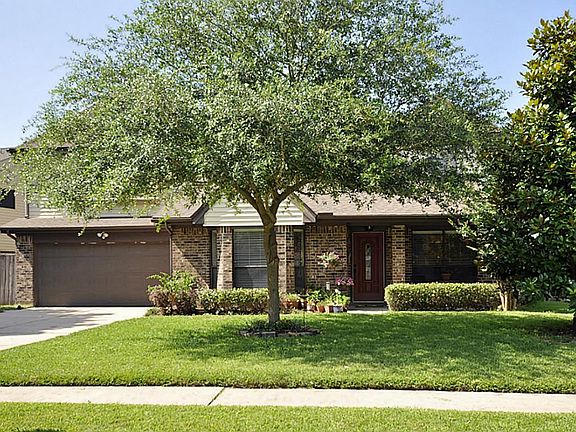 3rd image of 2507 Woodwind Dr