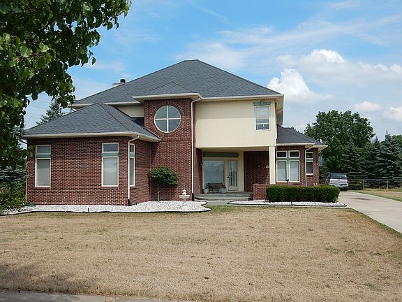 3rd image of 42121 Kouza Ct #1