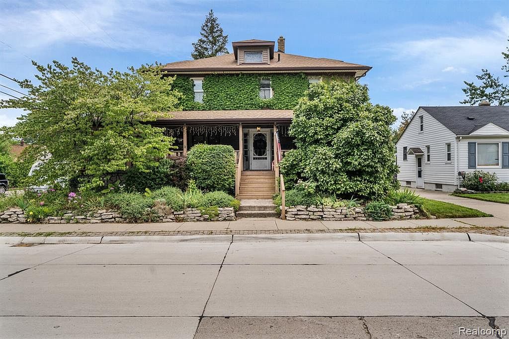 22246 Virginia Ave, Eastpointe, MI 48021 MLS 20230071977 Zillow