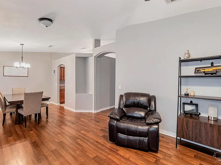 4658 Canter Row — Photo 7