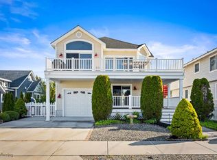 141 37th St, Avalon, NJ 08202