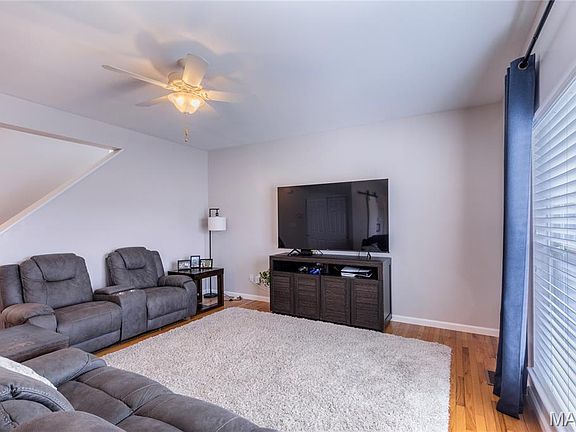 5th image of 551 Fortress Ct