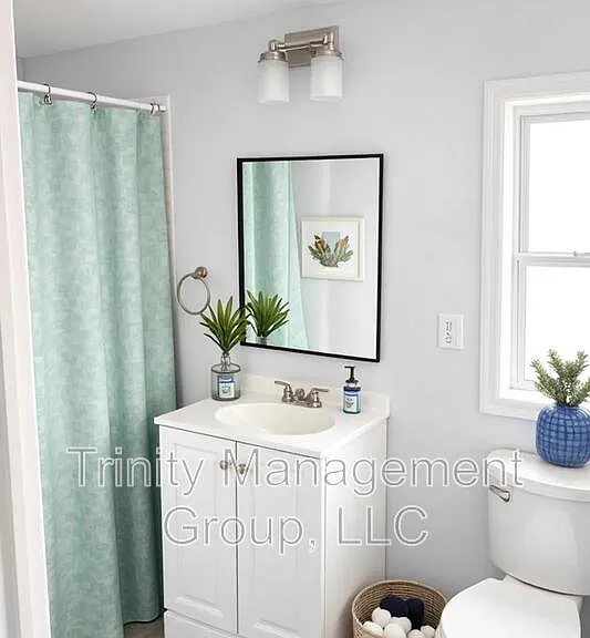 1509 Winding Way E #1 — Photo 2