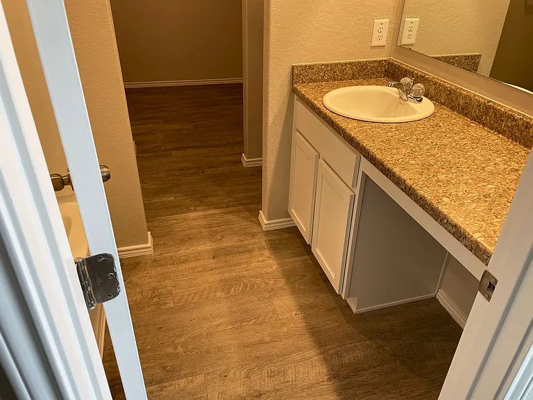 12905 Candace Way — Photo 11
