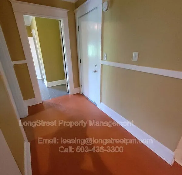 3816 N Borthwick Ave — Photo 7