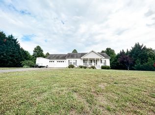 1028 Cinnamon Ridge Rd, Moneta, VA 24121