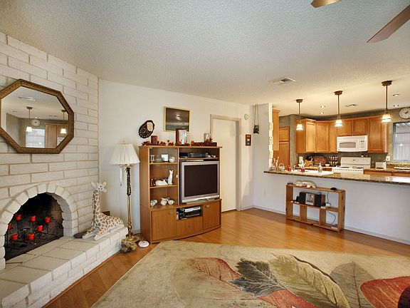 5th image of 6222 E Winchcomb Dr