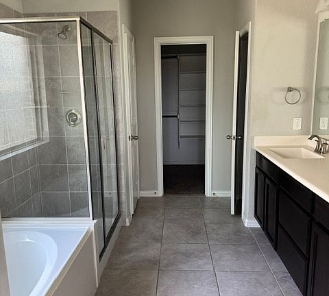 5th image of 15904 Aquilla Way