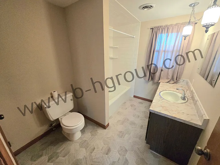 5103 24th Ave — Photo 8