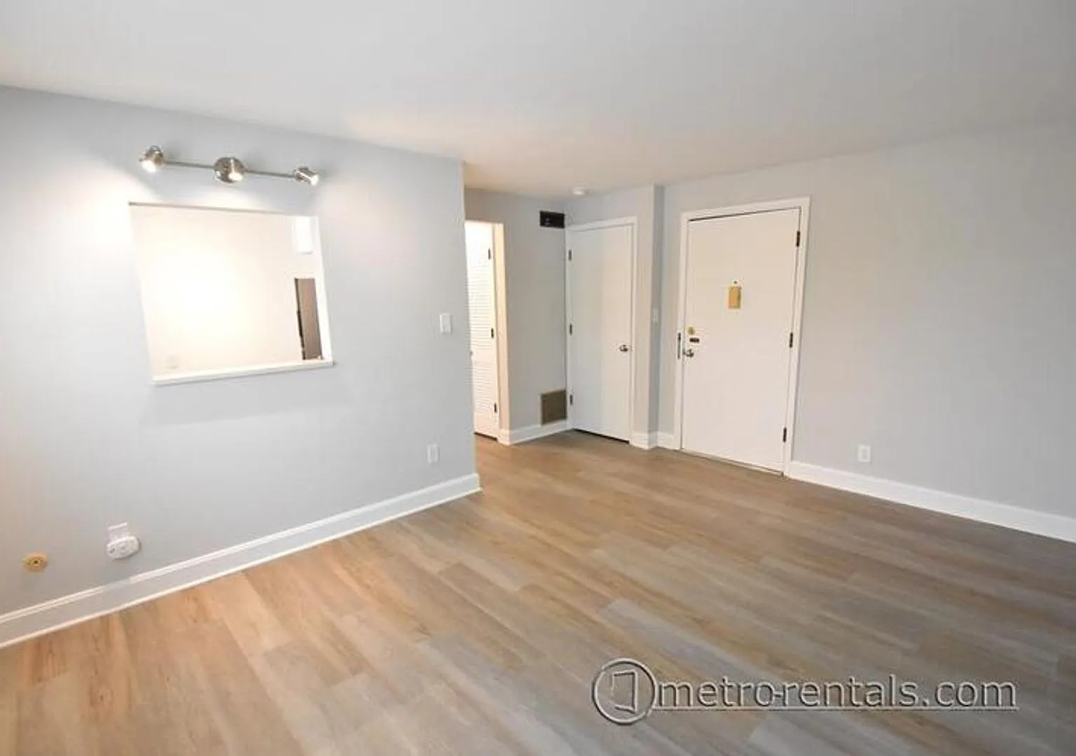 518 Oakland Park Ave - Abcdefghijkl — Photo 3