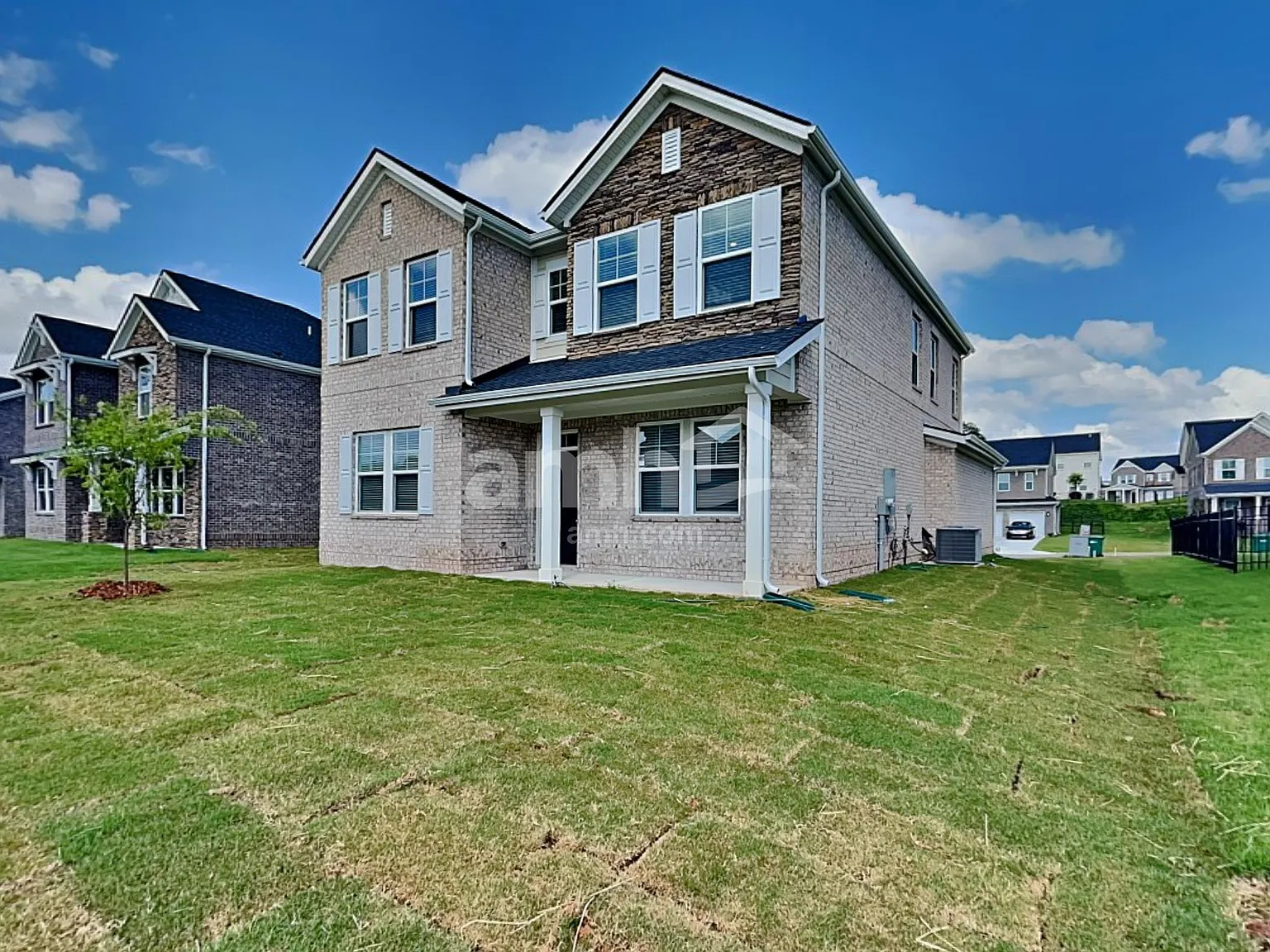 3 bed, 2.5 bath, 2075 sqft, $2,710 — Photo 1