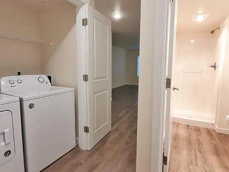 Full-Size Washer/Dryer