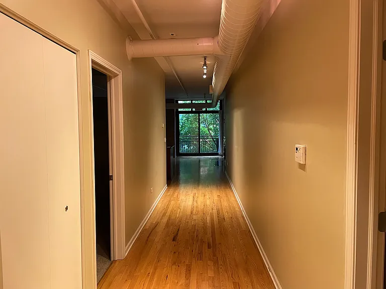520 W Huron St #216 — Photo 9