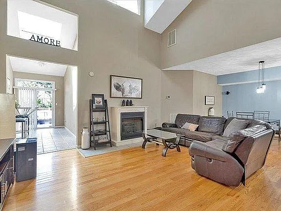 5514 Capulet Ct — Photo 6