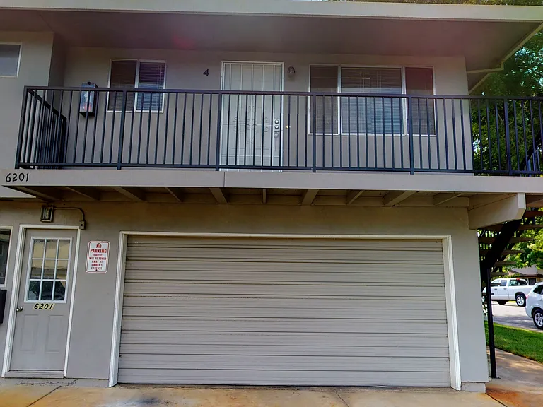6201 Carlow Dr #4 — Photo 1