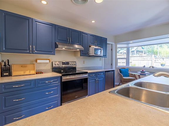 4th image of 3721 Rum Rd