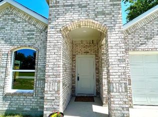 131 Towering Oaks Dr, Tool, TX 75143