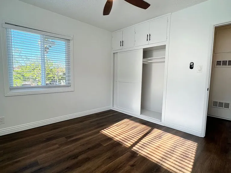 10222 S Dixon Ave — Photo 4